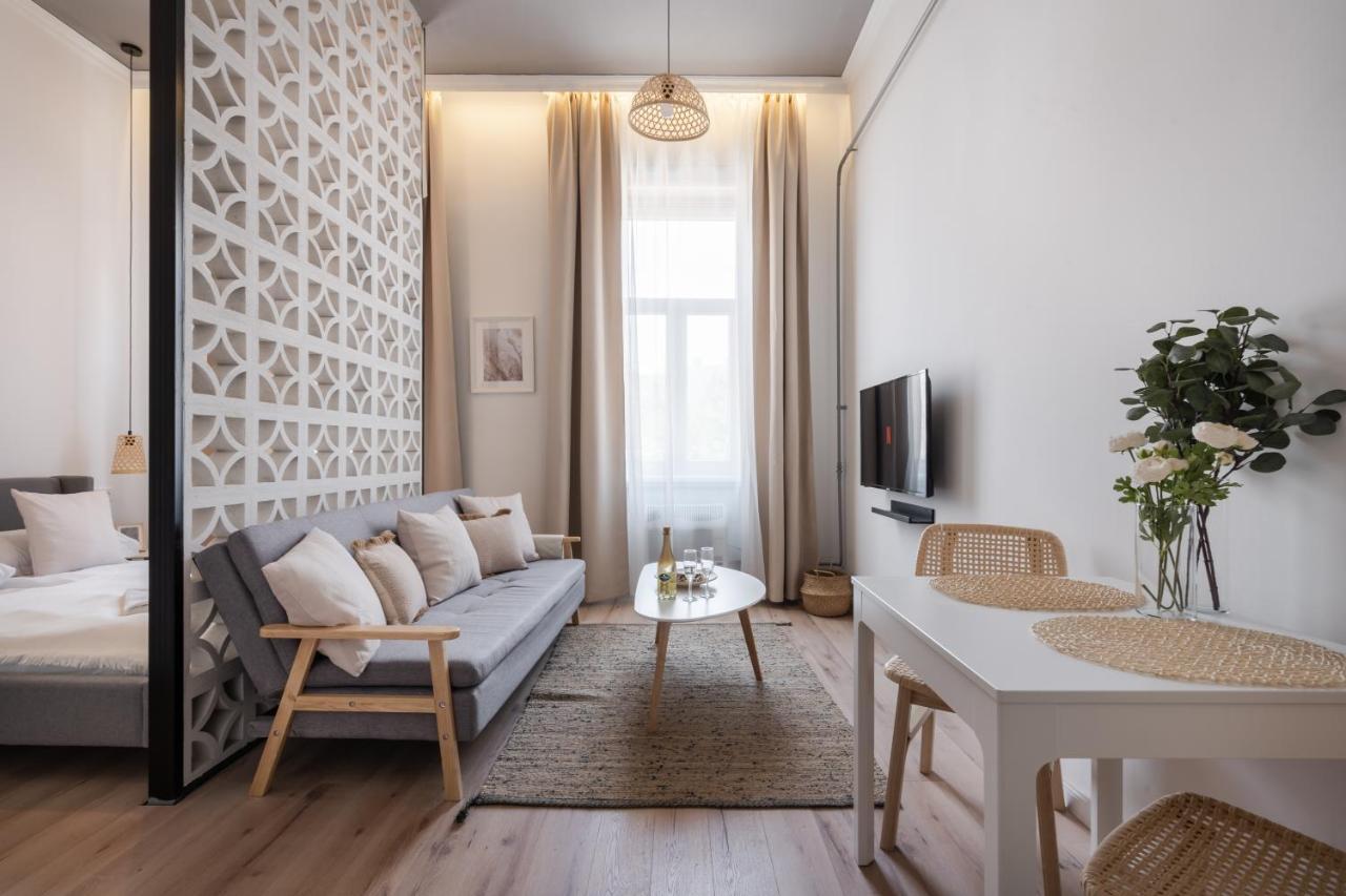 A62 - Akacfa Street Central Residence - Best Location By Bqa Будапешт Экстерьер фото